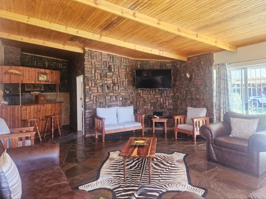 4 Bedroom Property for Sale in Dewetsdorp Free State